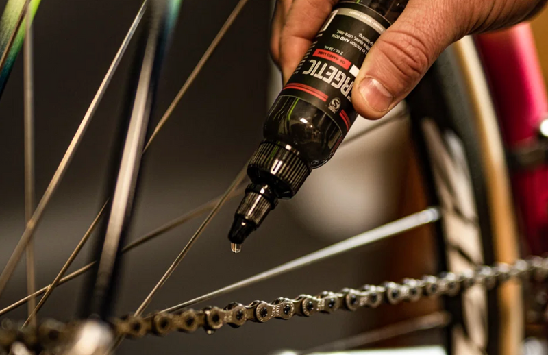 Accessories > Tools > Lube