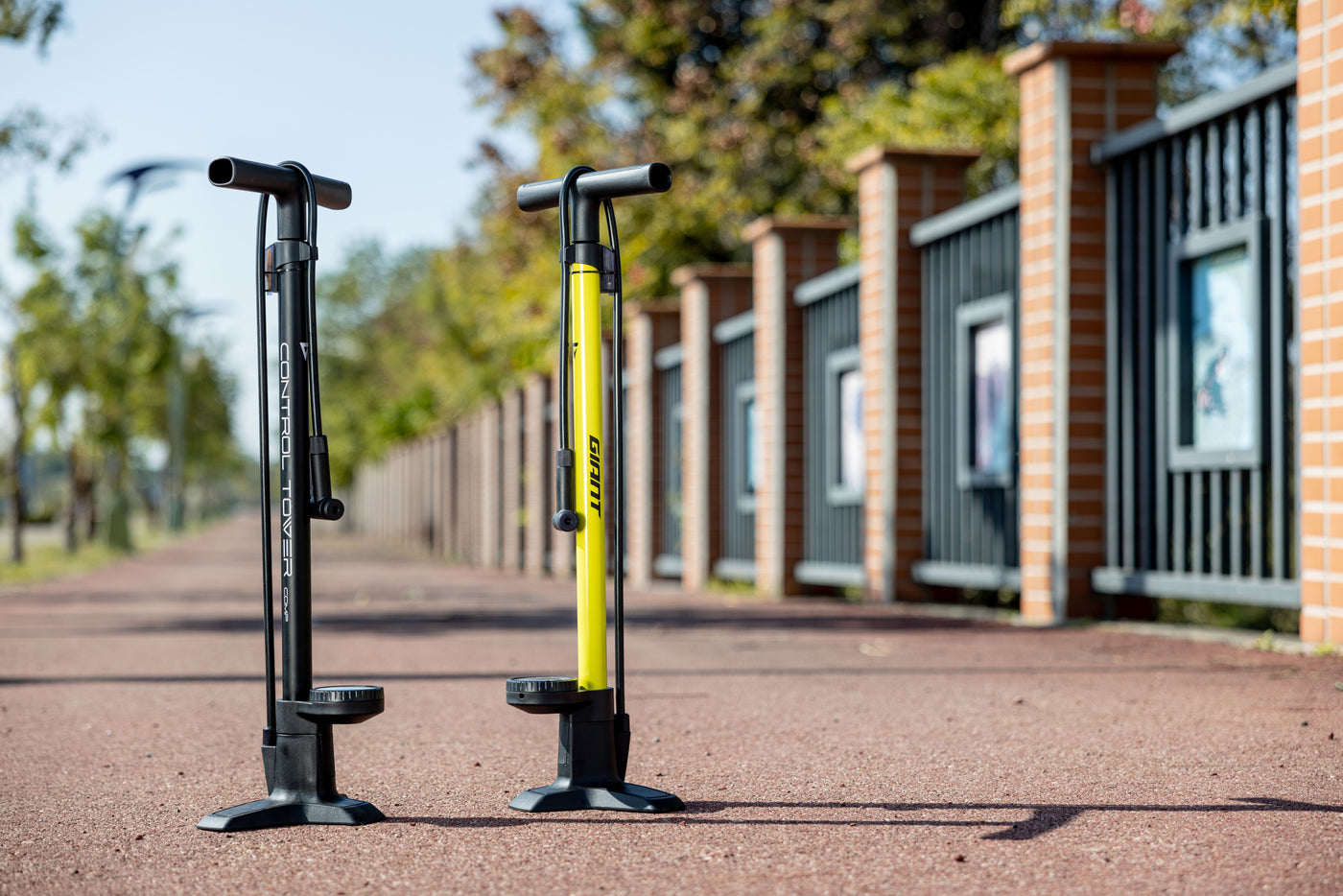 GIANT CONTROL TOWER COMP BLK FLOOR PUMP
