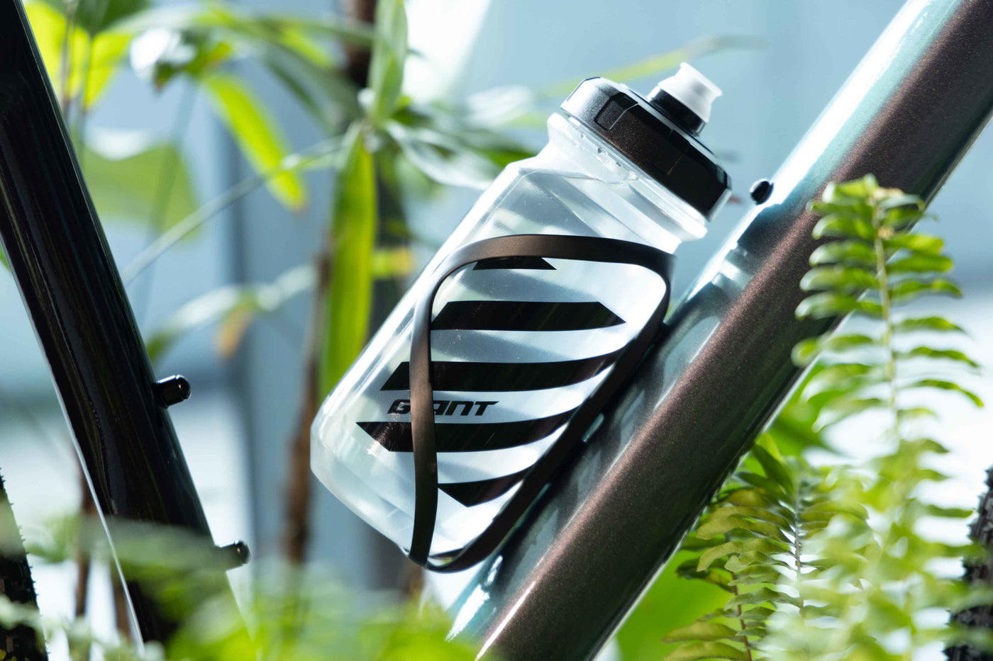 GIANT AIRWAY PRO 3K CARBON/BLACK BOTTLE CAGE