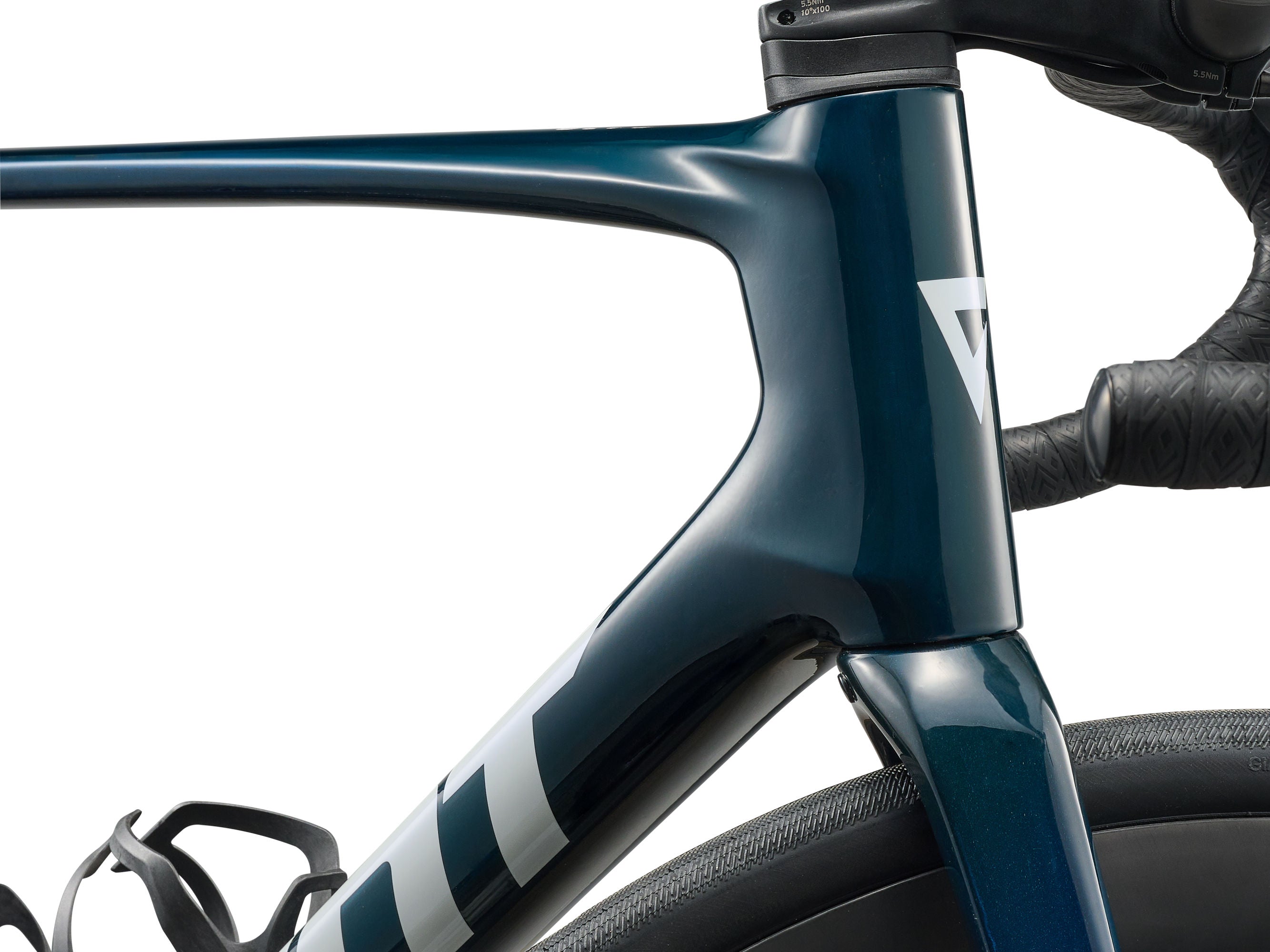 2026 GIANT DEFY ADVANCED PRO 0