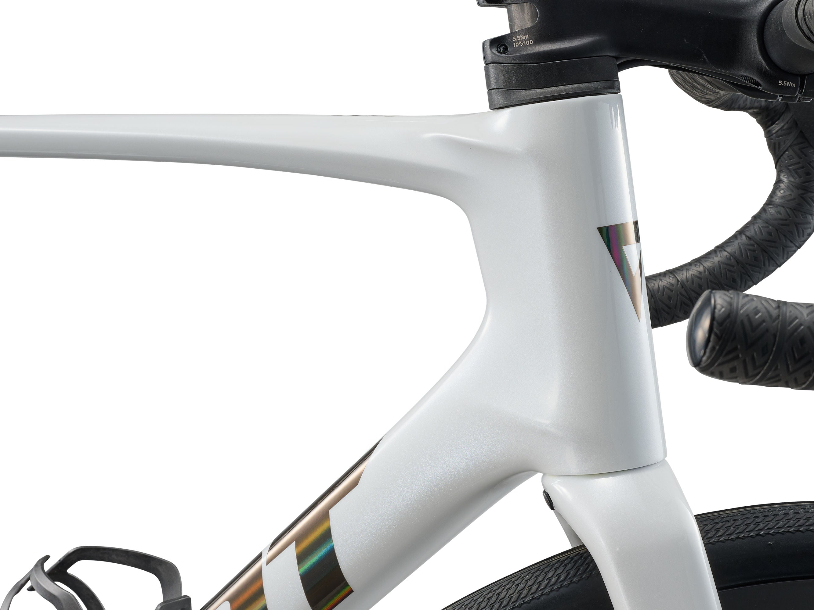 2026 GIANT DEFY ADVANCED PRO 1