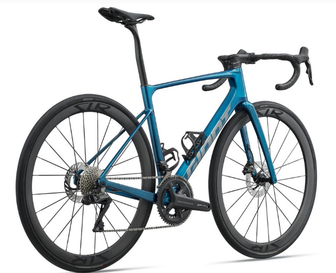 2027 GIANT DEFY ADVANCED PRO 0