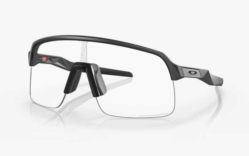 OAKLEY SUTRO LITE MATTE CARBON CLEAR PHOTOCHROMIC