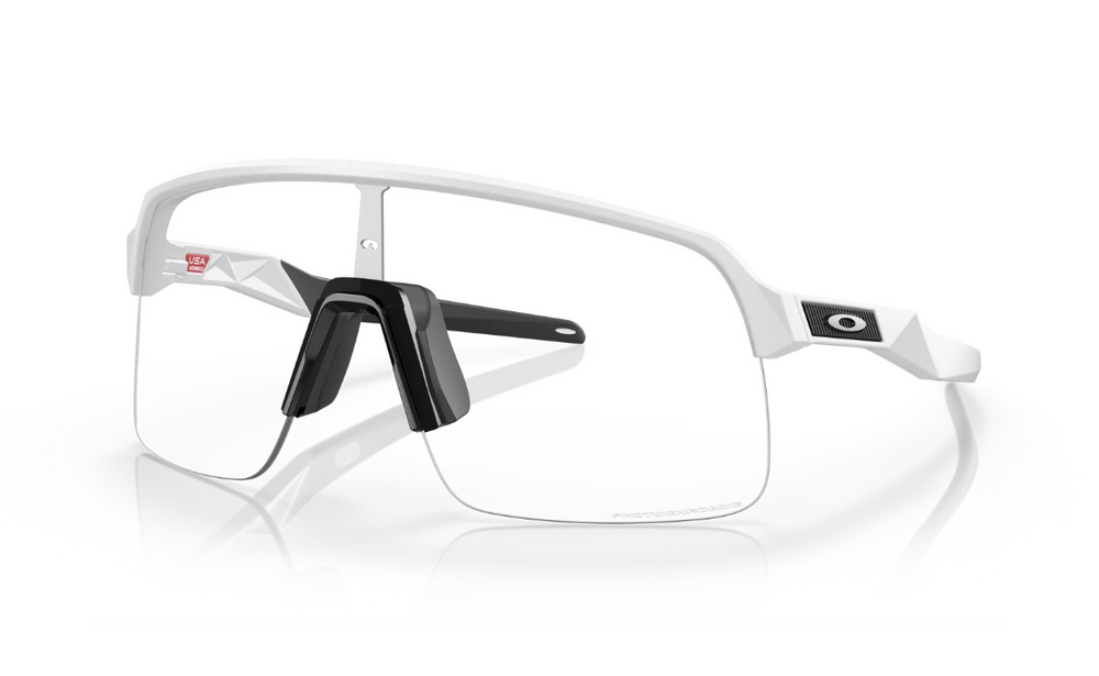 OAKLEY SUTRO LITE MATTE WHITE PHOTOCHROMATIC