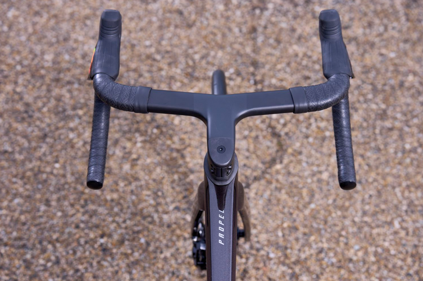 2027 GIANT PROPEL ADVANCED PRO 0 AXS