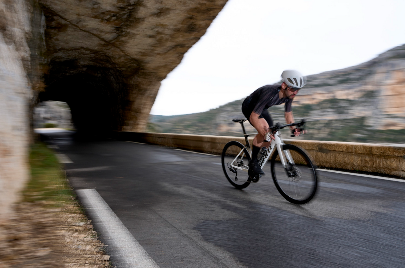 2027 GIANT PROPEL ADVANCED 1