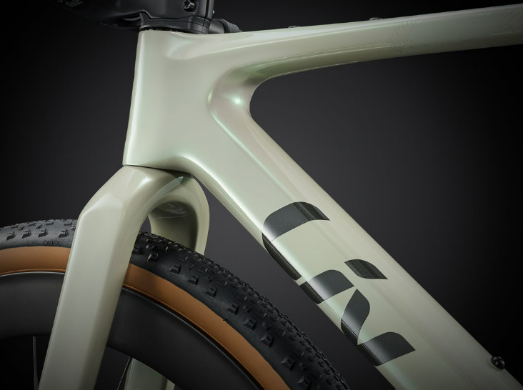 2027 LIV DEVOTE ADVANCED SL 2